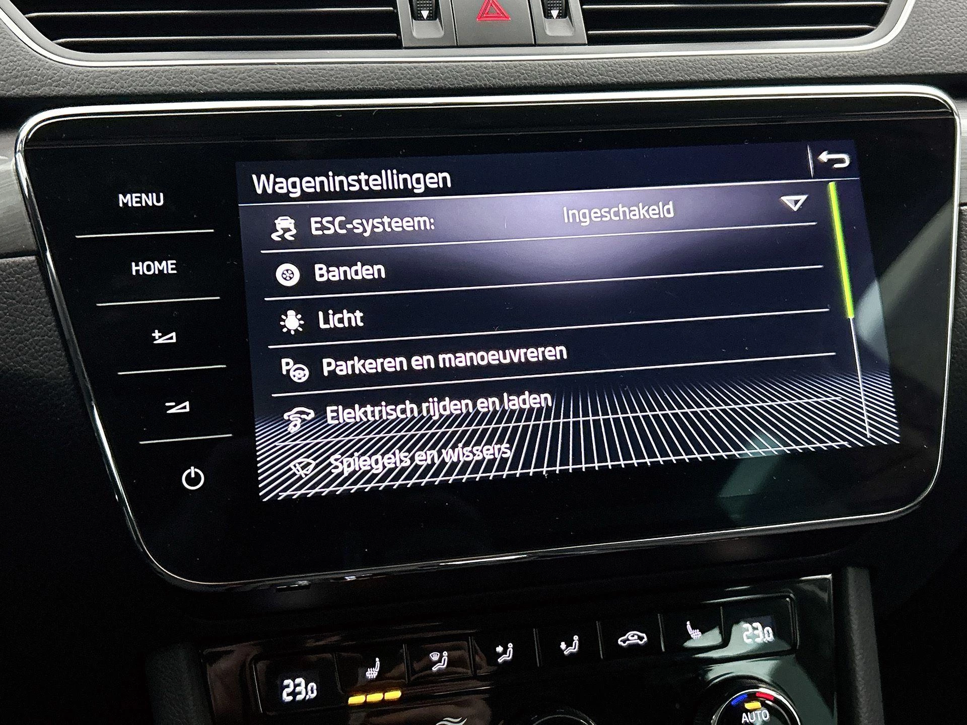 Škoda-Superb-image-11