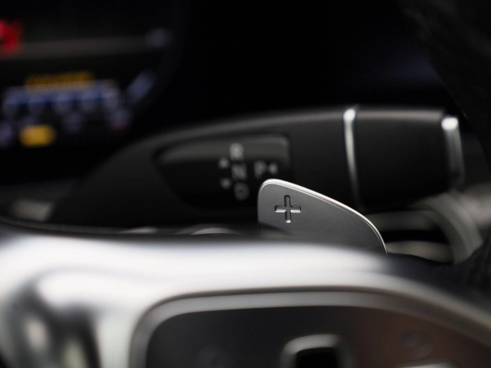 Mercedes-Benz-E-Klasse-image-30