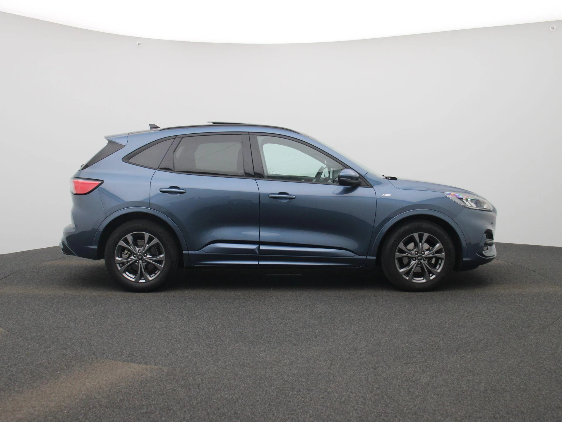 Ford-Kuga-image-5