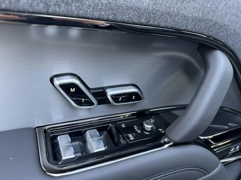 Land Rover-Range Rover Sport-image-21