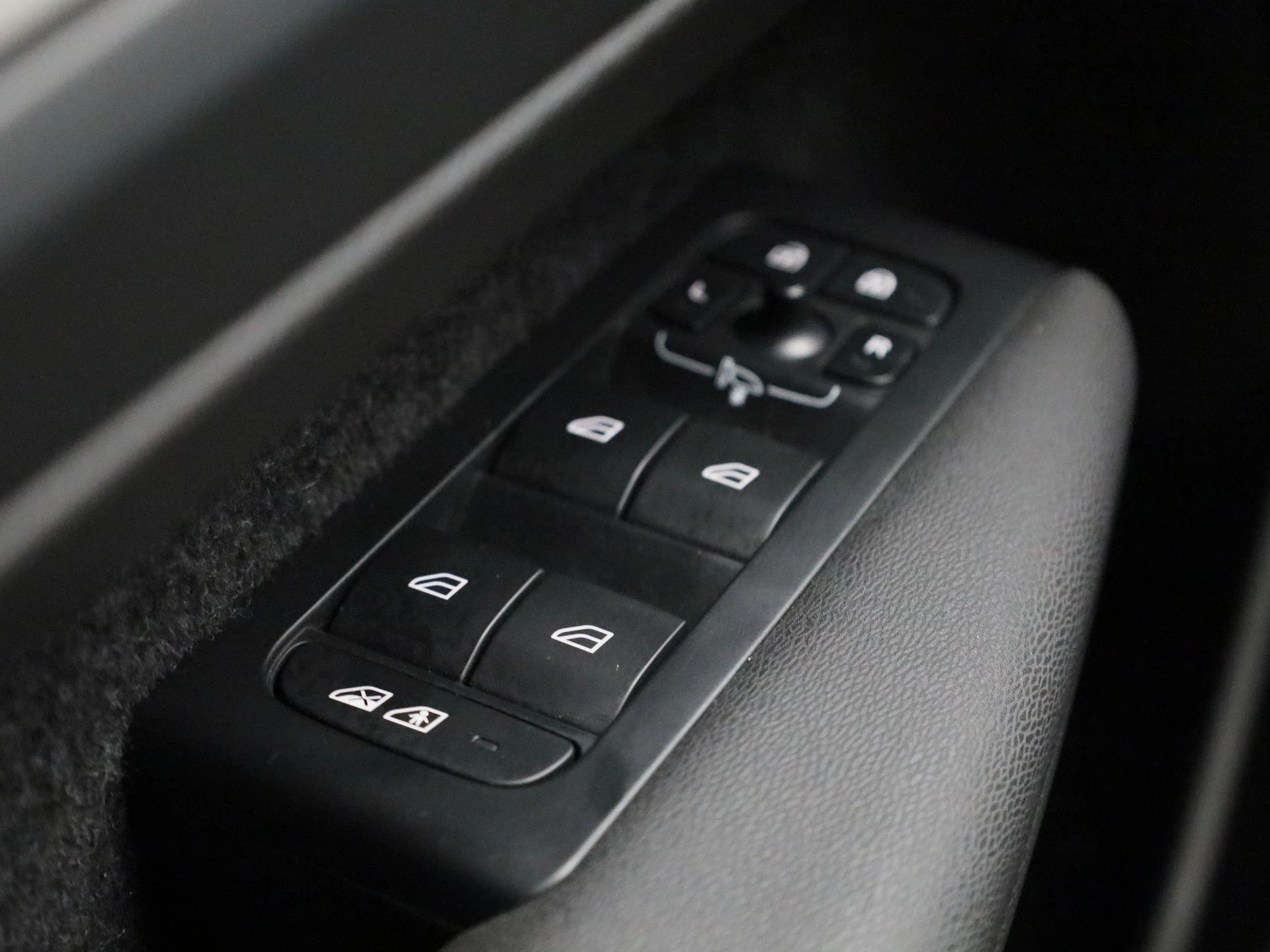 Volvo XC40 B3 Core DCT