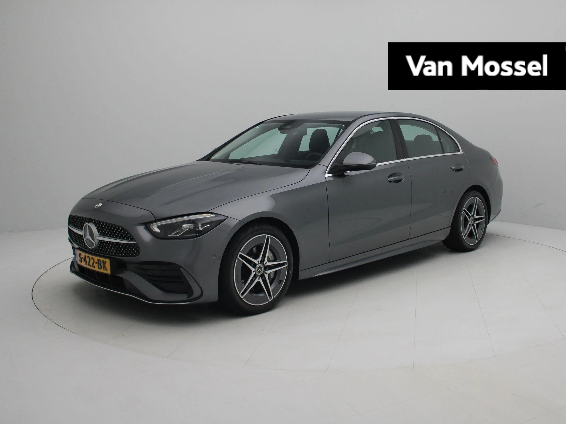 Mercedes-Benz-C-Klasse-image-0