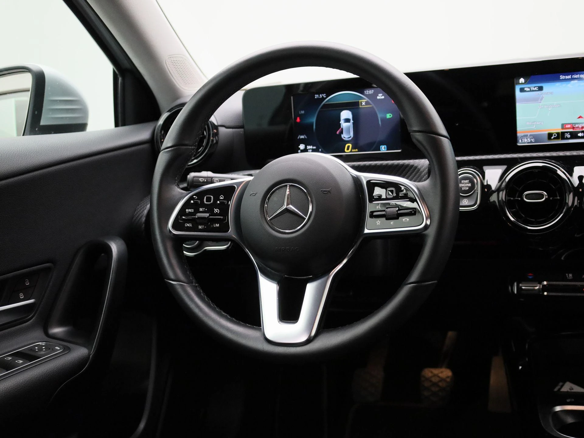 Mercedes-Benz-Classe A-image-8
