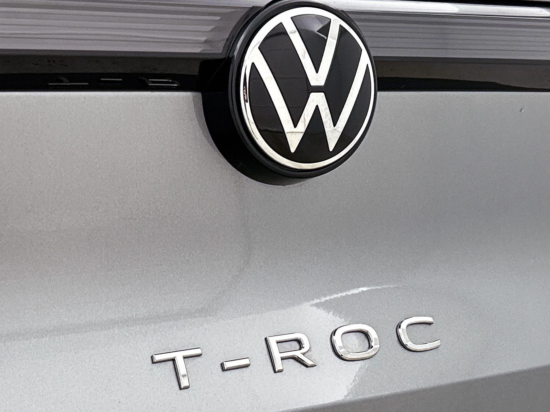 Volkswagen-T-Roc-image-13