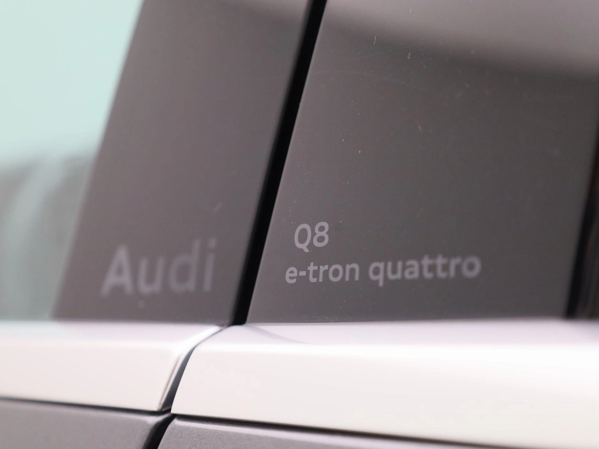 Audi-Q8 e-tron-image-36