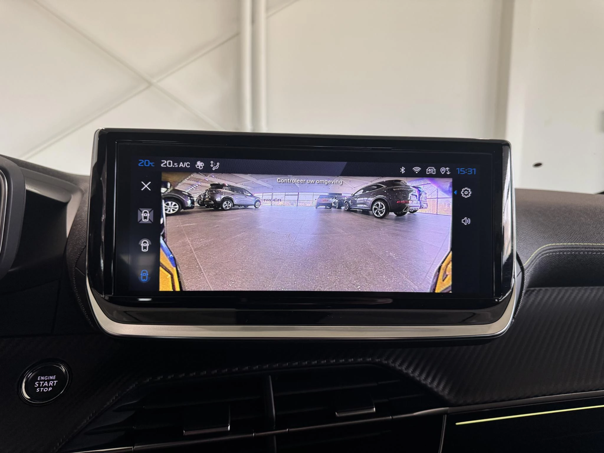 Peugeot-e-208-image-27