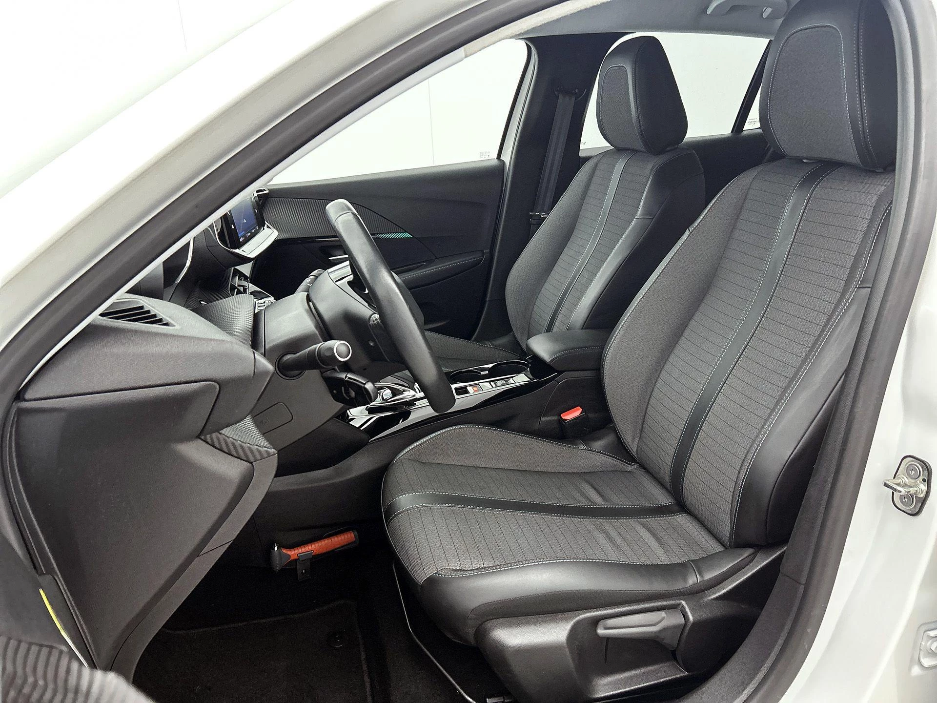 Peugeot e-208 EV Allure 50 kWh