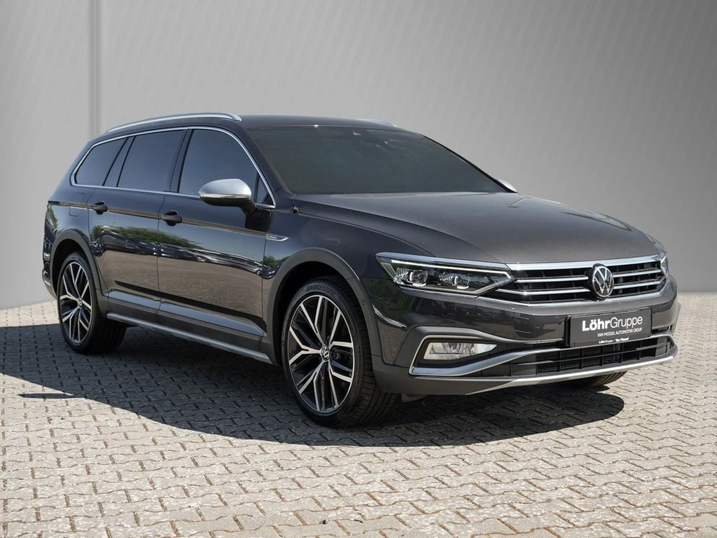 Volkswagen-Passat-image-2