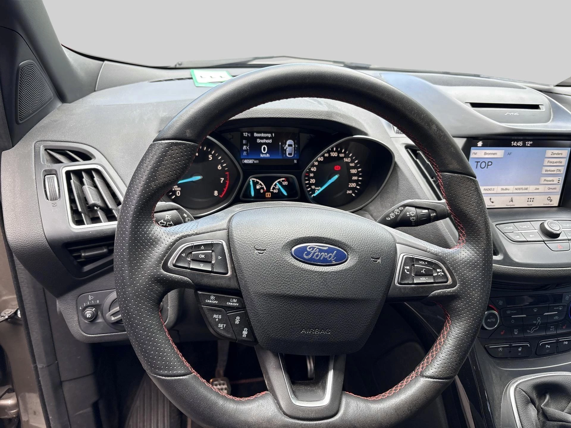 Ford Kuga ST Line - Winterpack - Navi