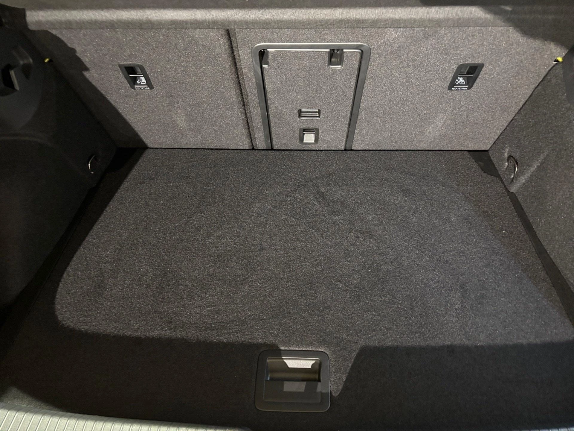 Volkswagen-Golf-image-12