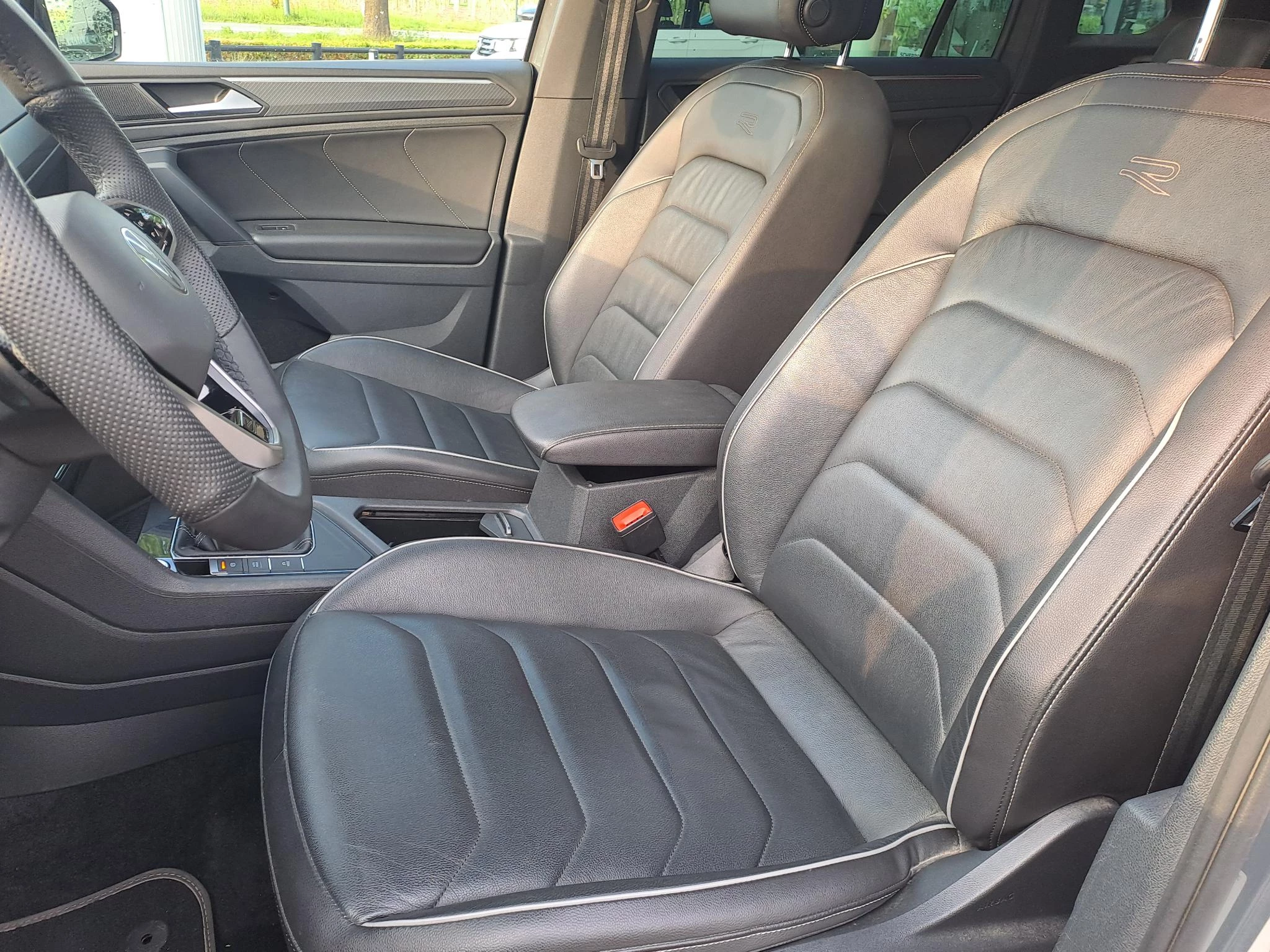 Volkswagen Tiguan 1.4 TSI eHybrid R-Line Business+