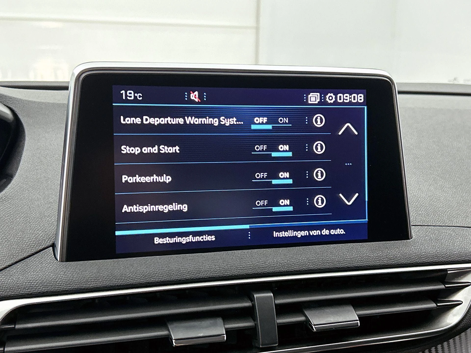 Peugeot-5008-image-40