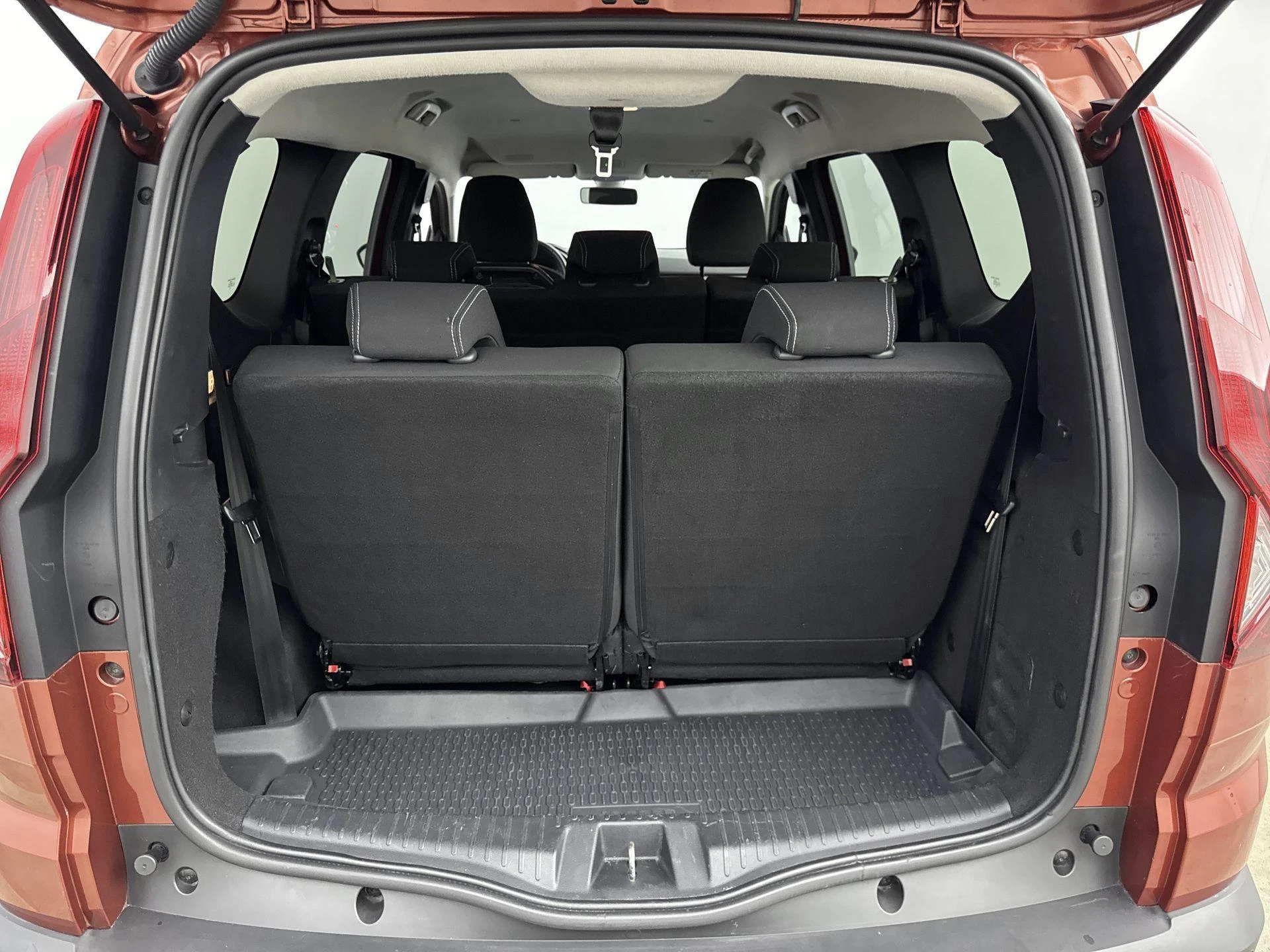 Dacia-Jogger-image-22