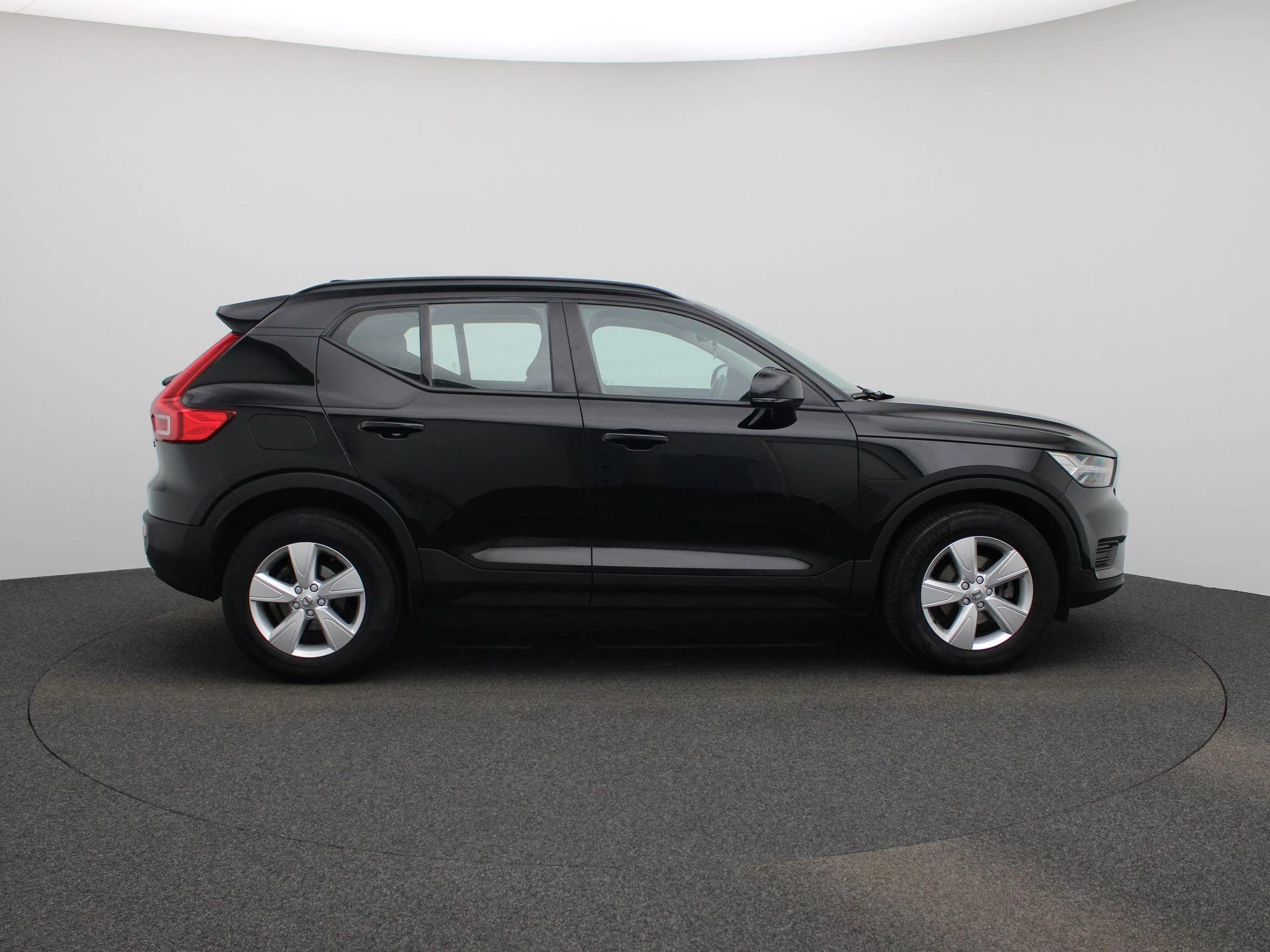 Volvo-XC40-image-5