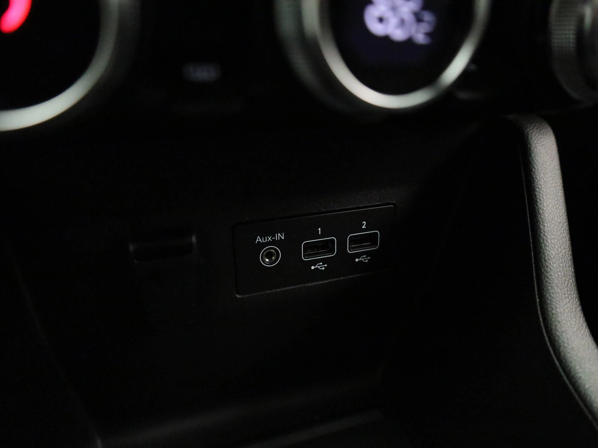 Renault-Clio-image-26