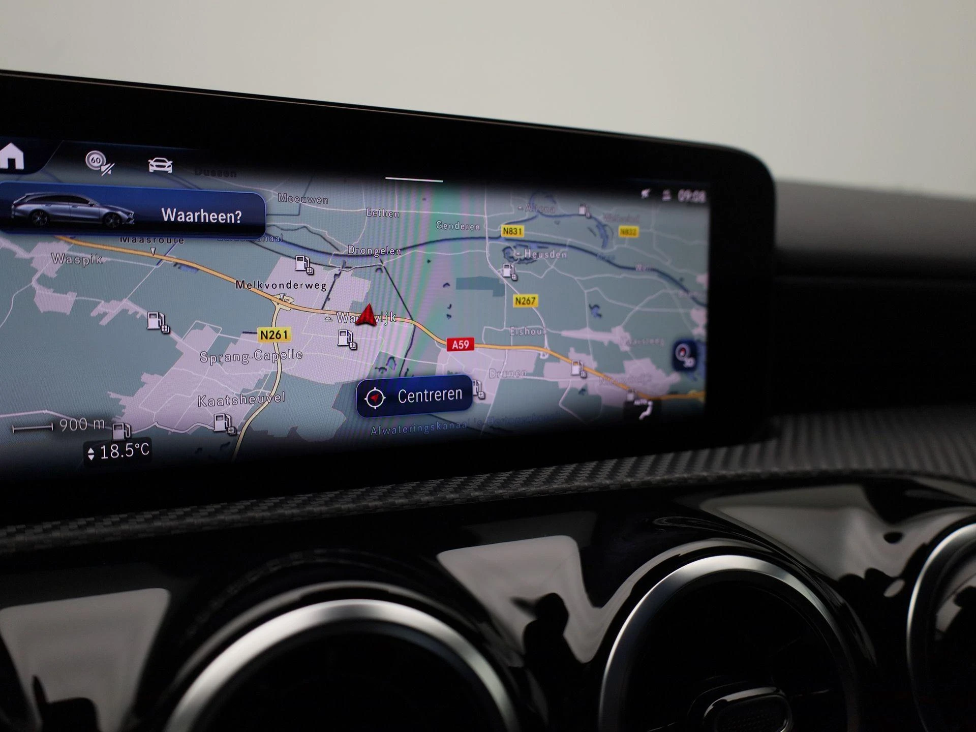 Mercedes-Benz-CLA-image-22
