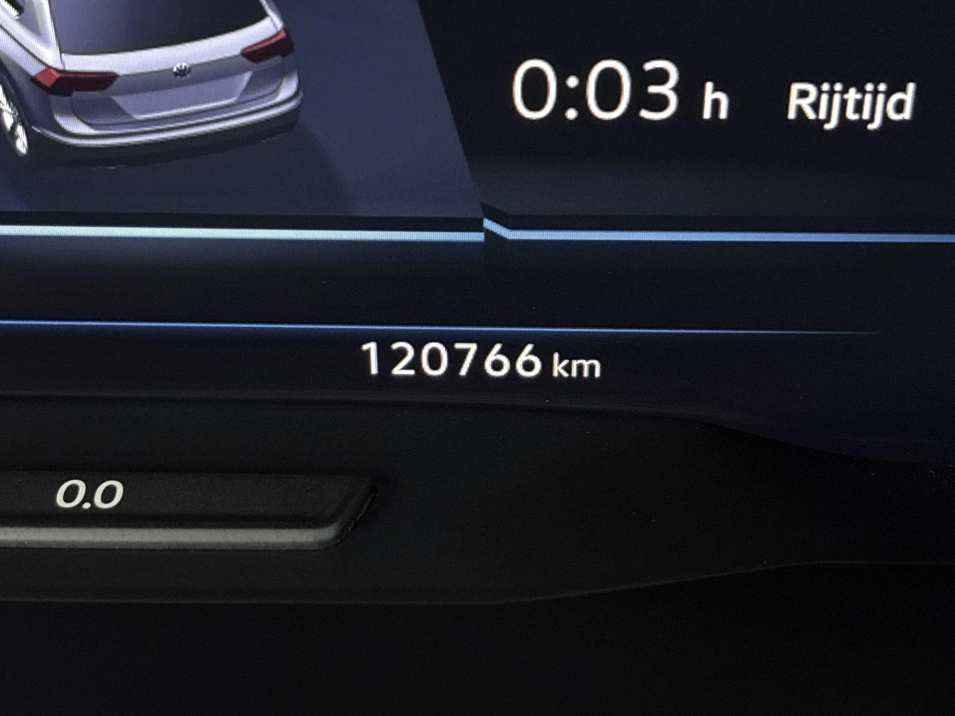 Volkswagen-Tiguan-image-9