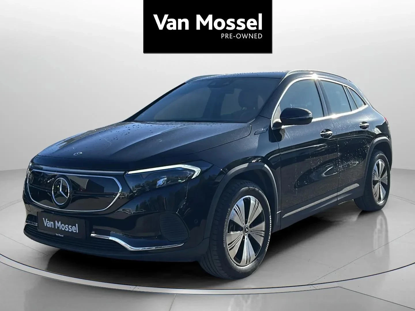 Mercedes-Benz-EQA-image-0