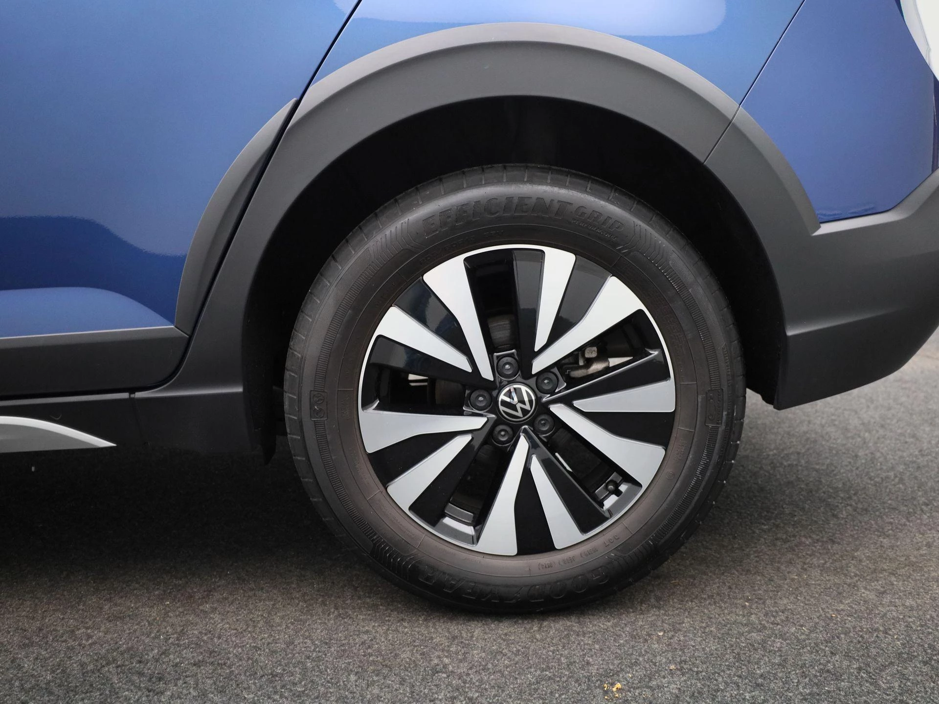 Volkswagen-Taigo-image-12