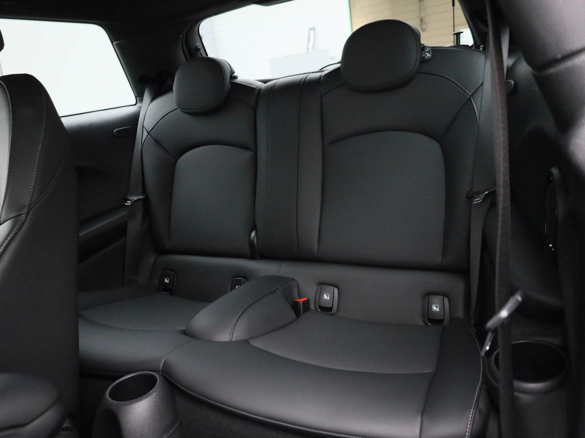 MINI-Cooper-image-11