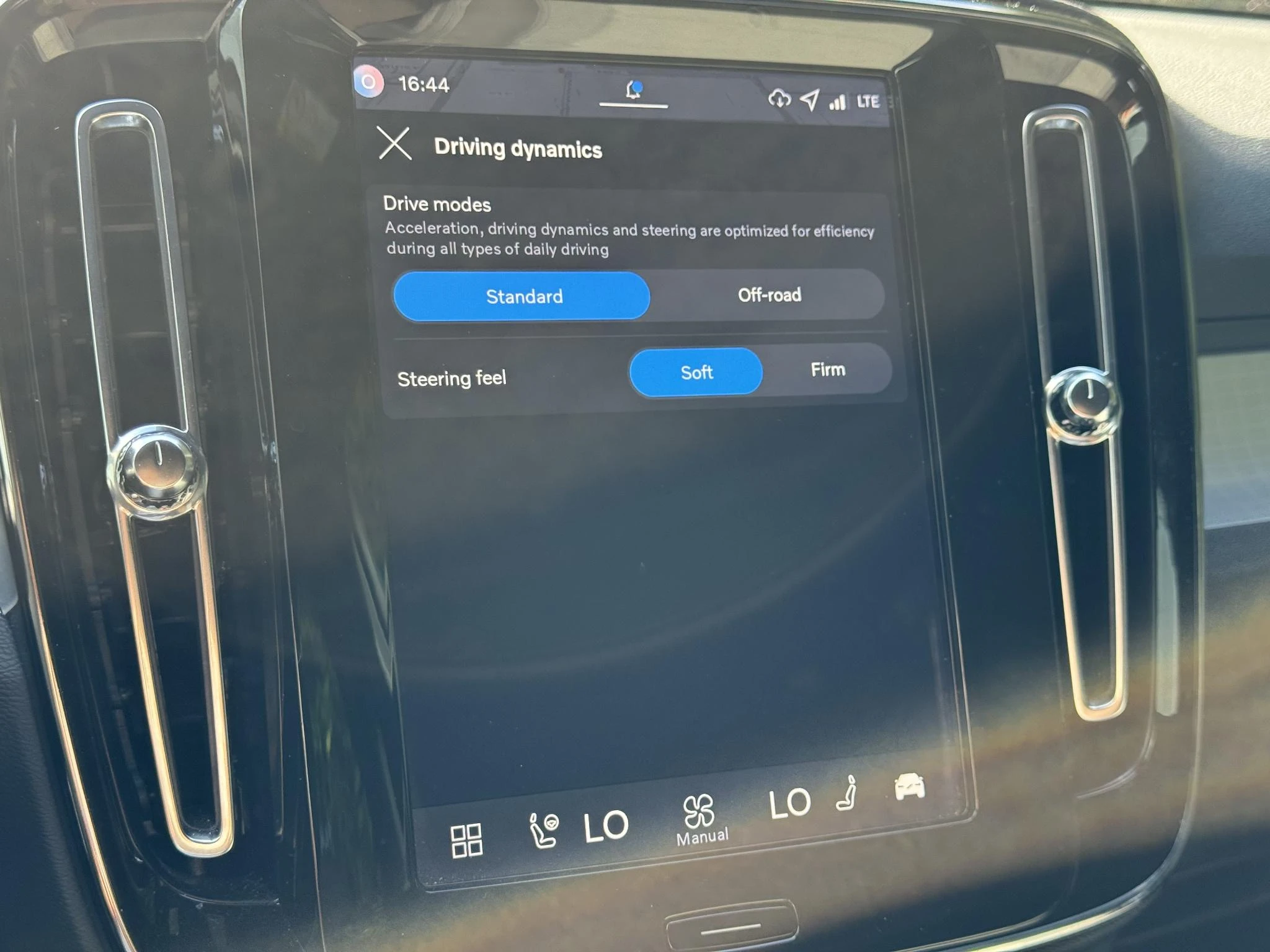 Volvo XC40 B4 Plus Dark H&K Audio Trekhaak Aut.