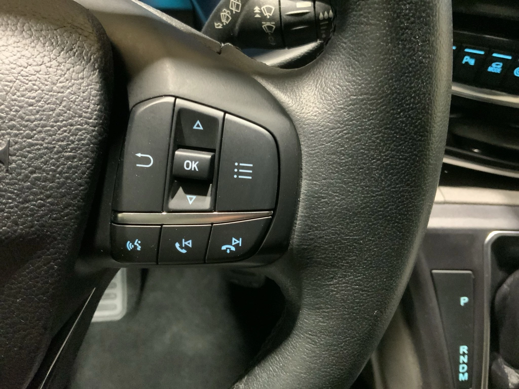 Ford Tourneo Custom Titanium X 320 L1H1 2.0 EcoBlue Automatik