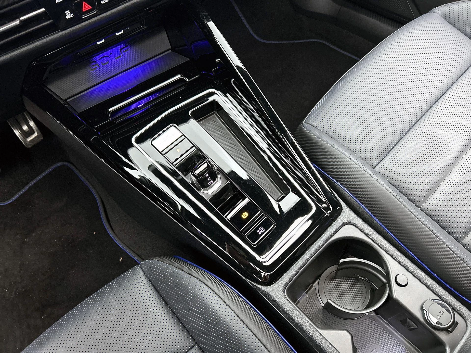 Volkswagen-Golf-image-29