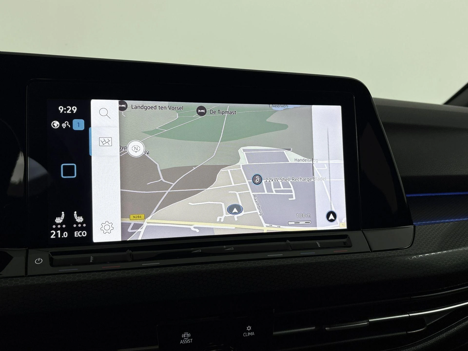 Volkswagen-Golf-image-12