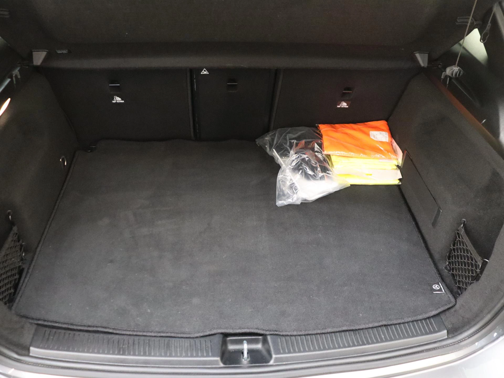 Mercedes-Benz-B-Klasse-image-30