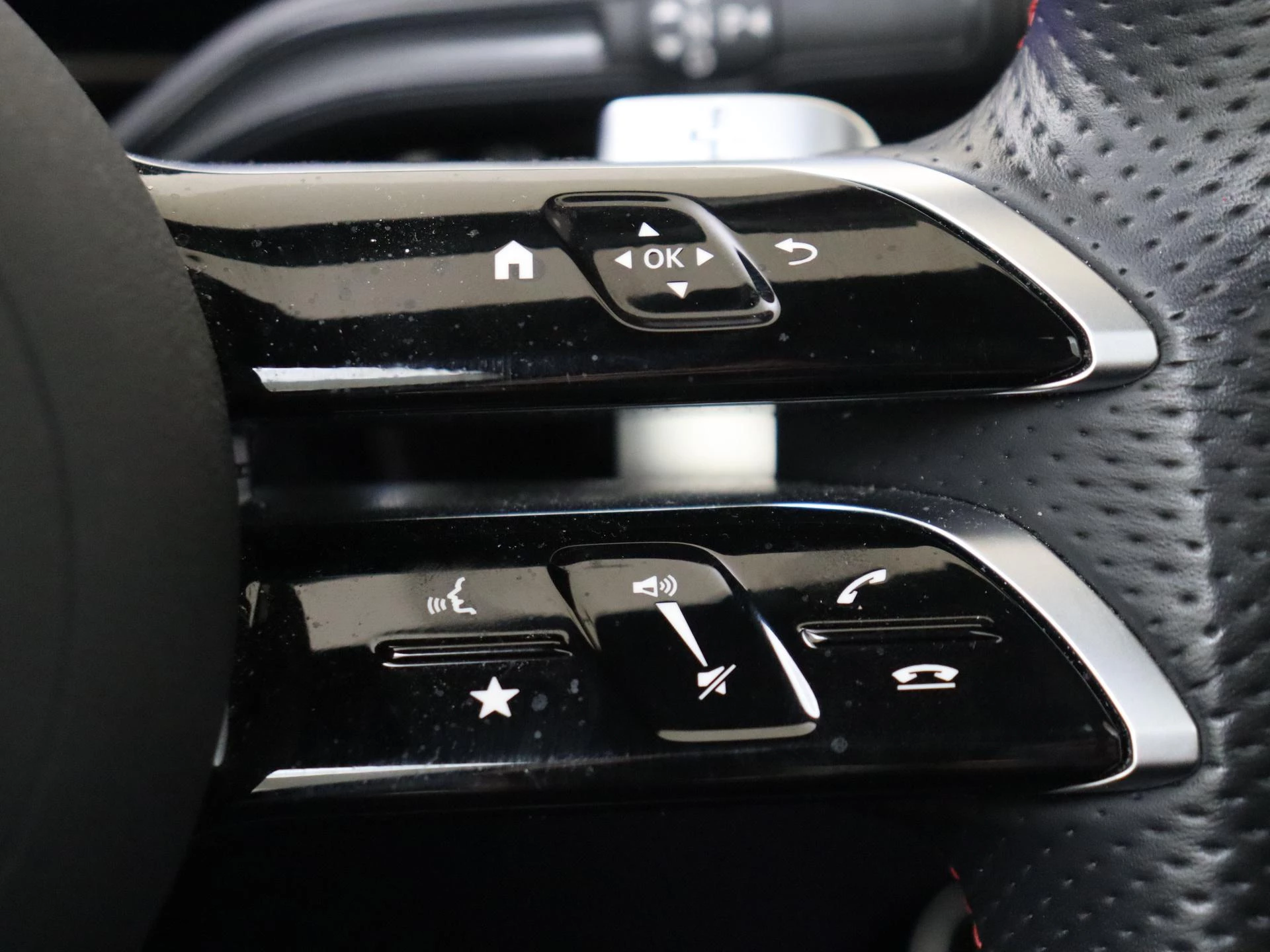 Mercedes-Benz-EQA-image-13