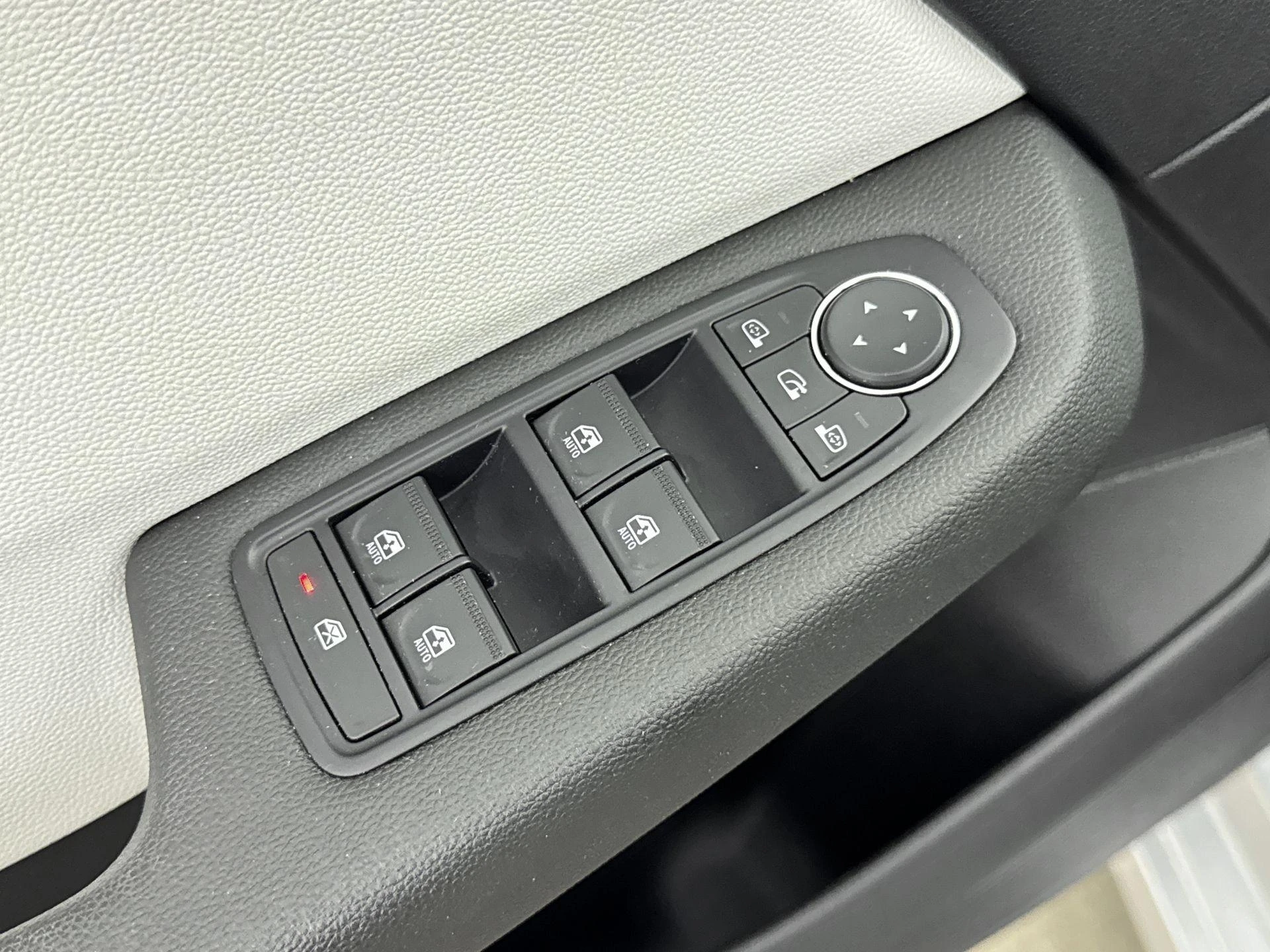 Renault-Clio-image-19