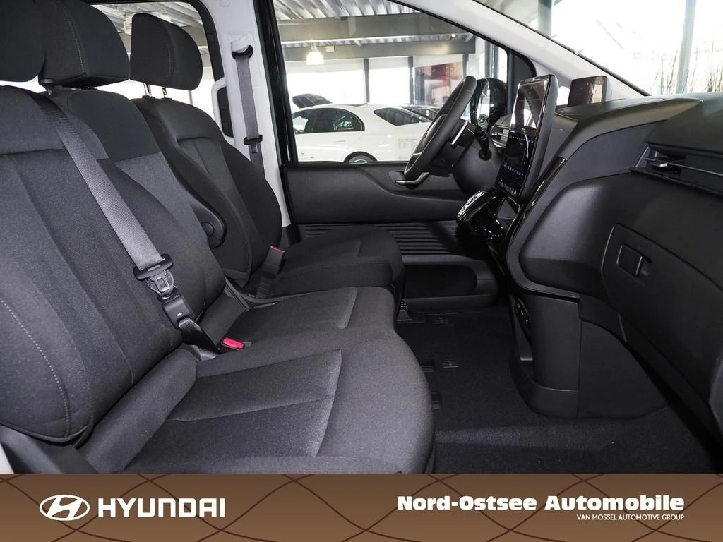 Hyundai-Staria-image-9