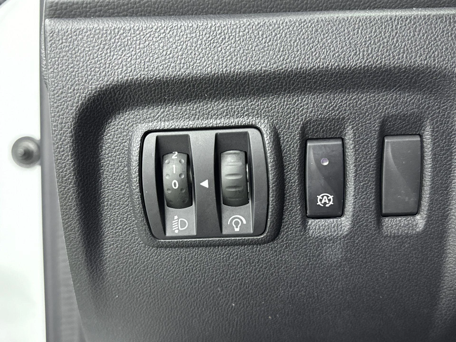 Renault-Captur-image-24