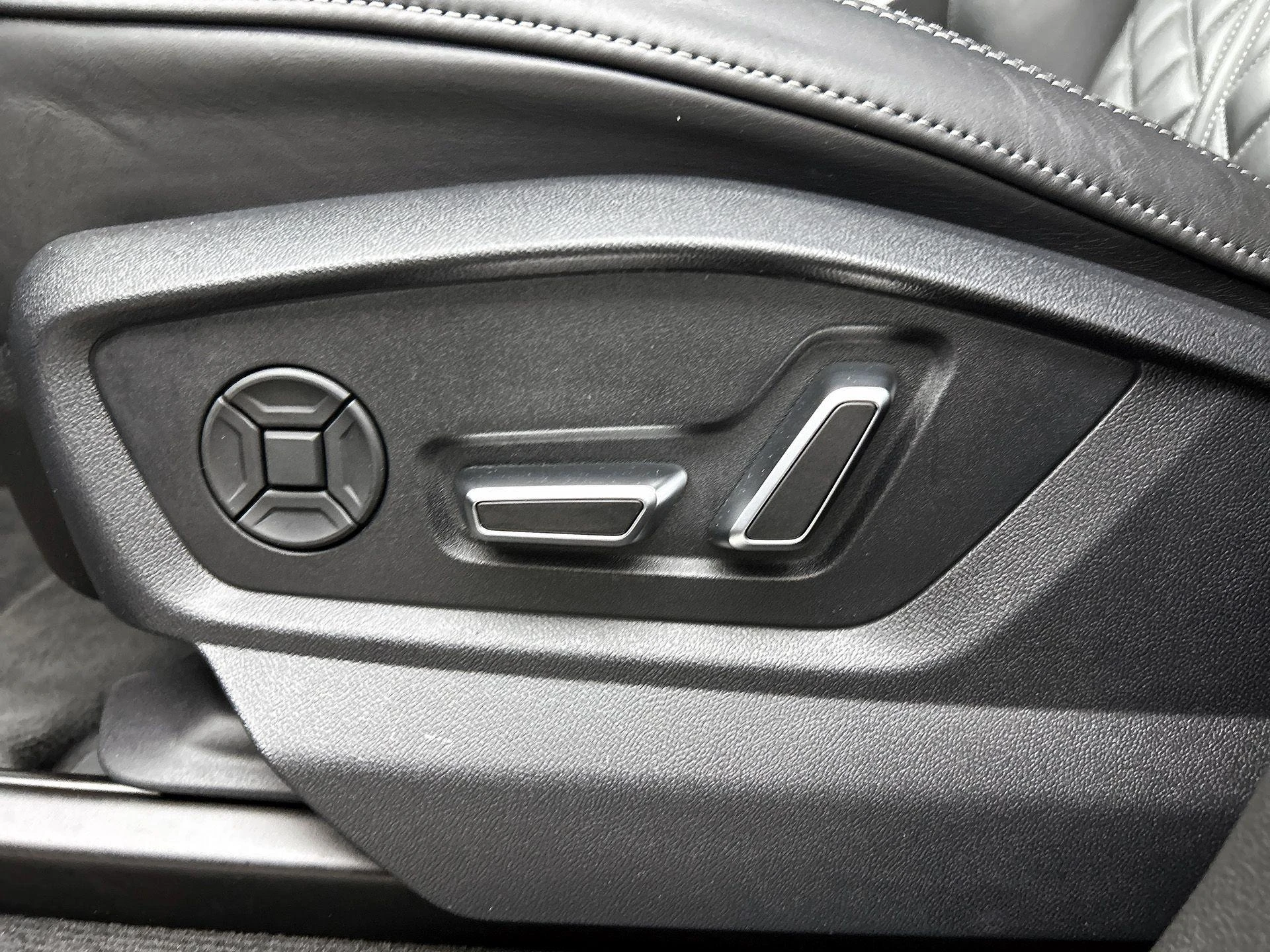 Audi-Q8-image-24