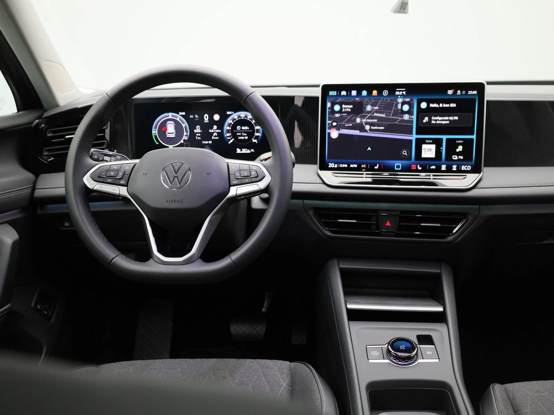 Volkswagen-Tiguan-image-6