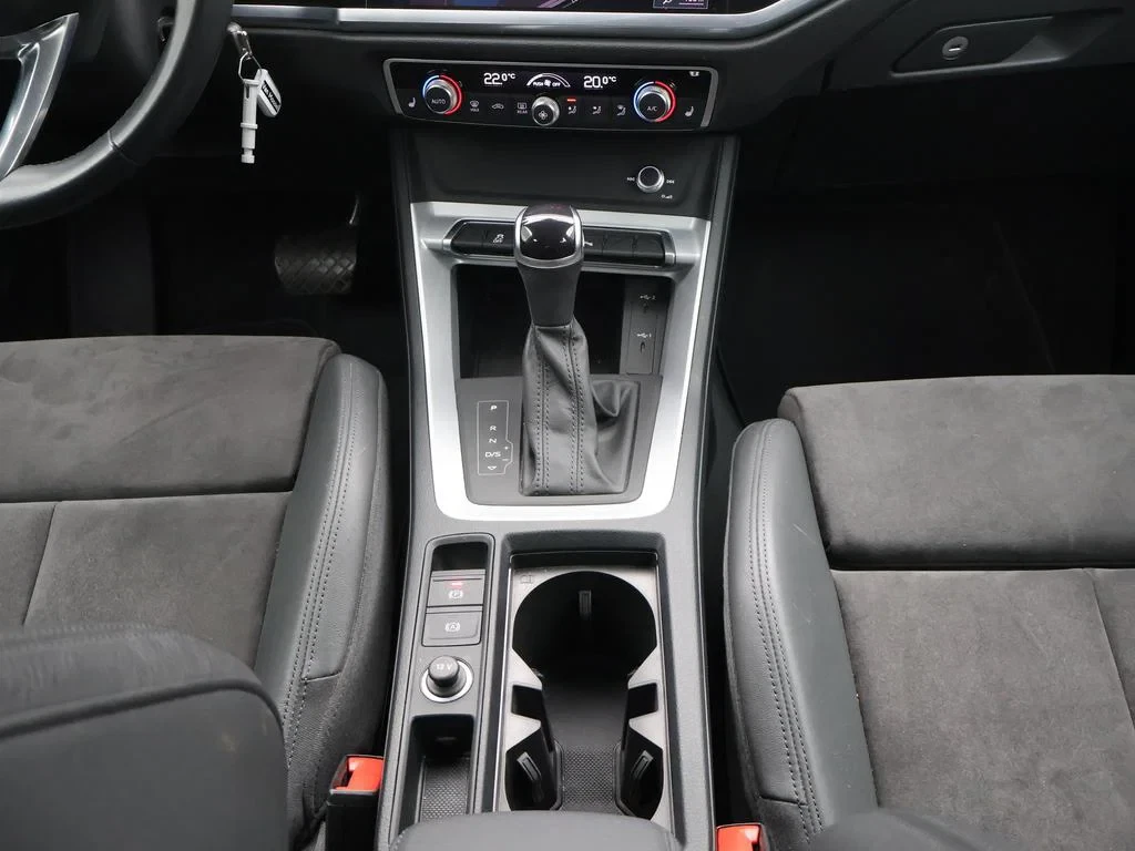 Audi-Q3-image-14