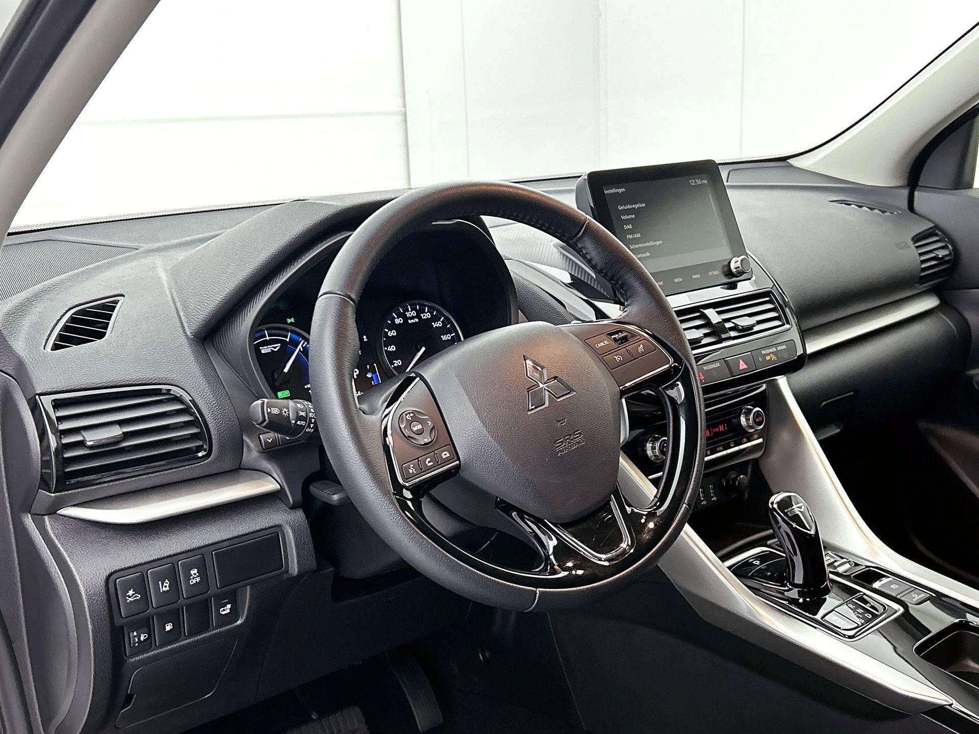 Mitsubishi-Eclipse Cross-image-18