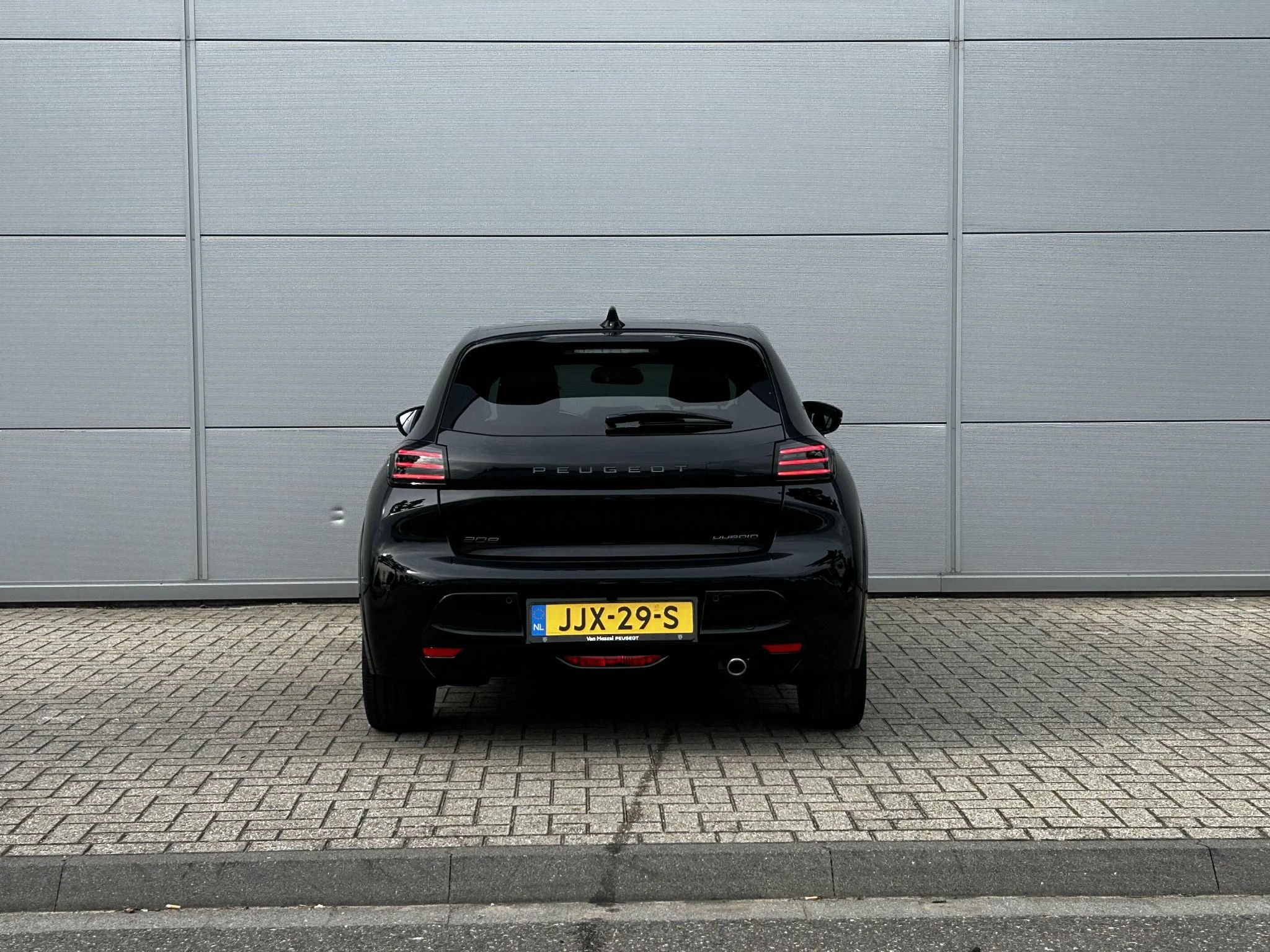 Peugeot-208-image-4