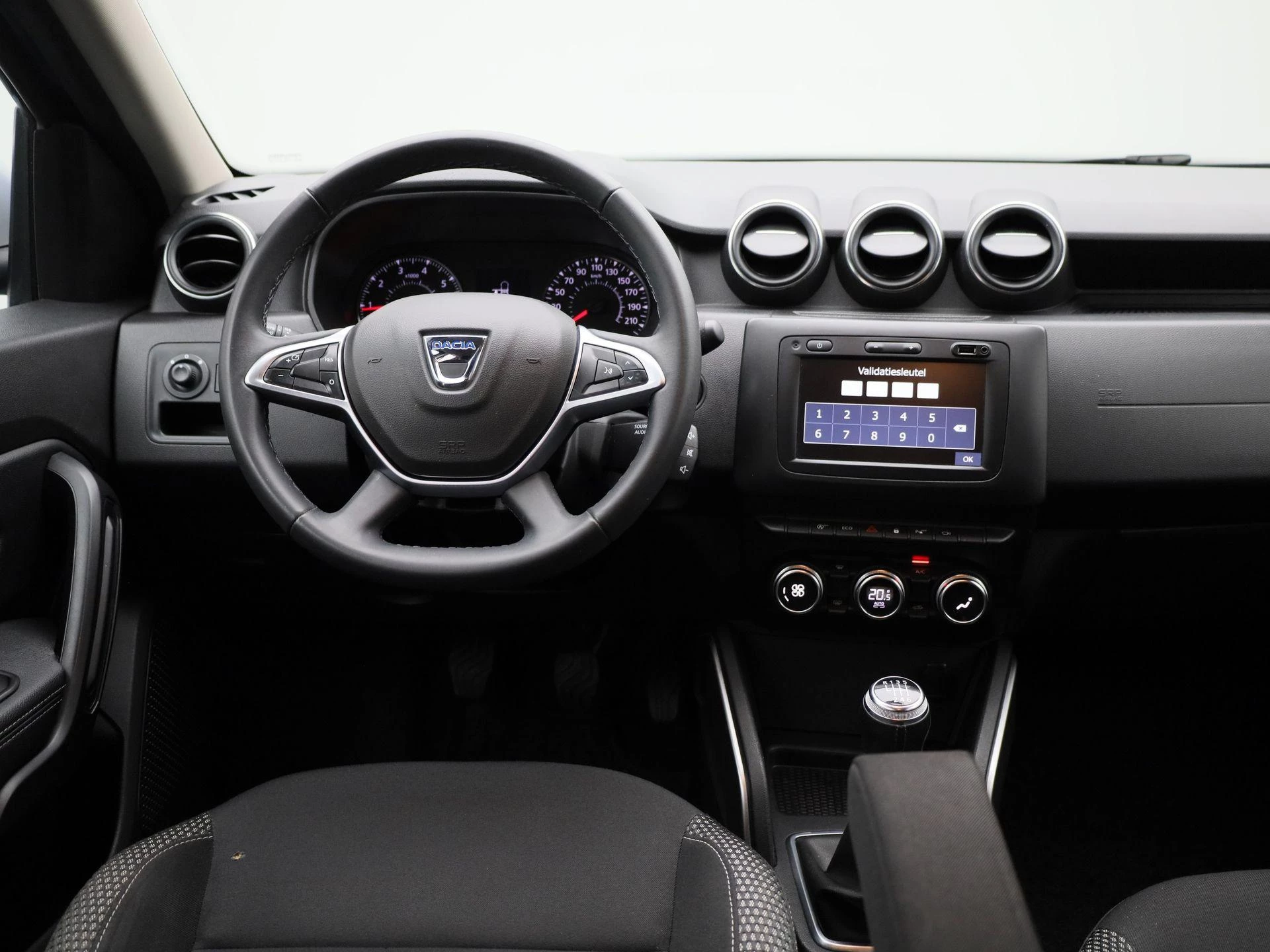 Dacia-Duster-image-9