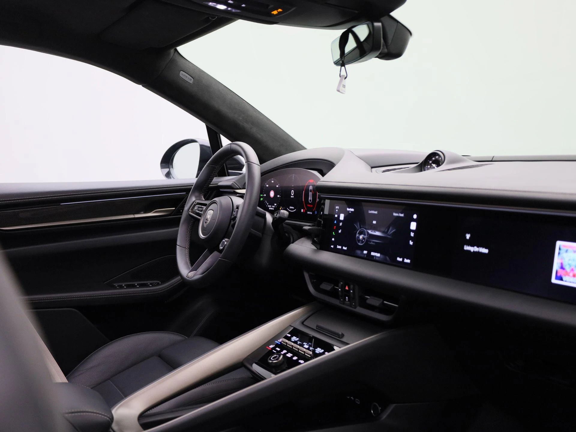 Porsche-Macan-image-45