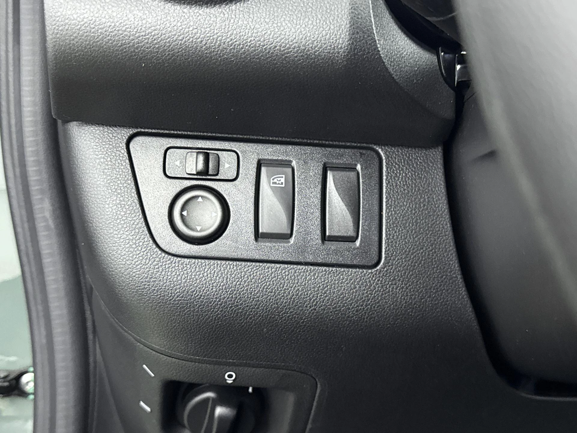 Dacia-Spring-image-15