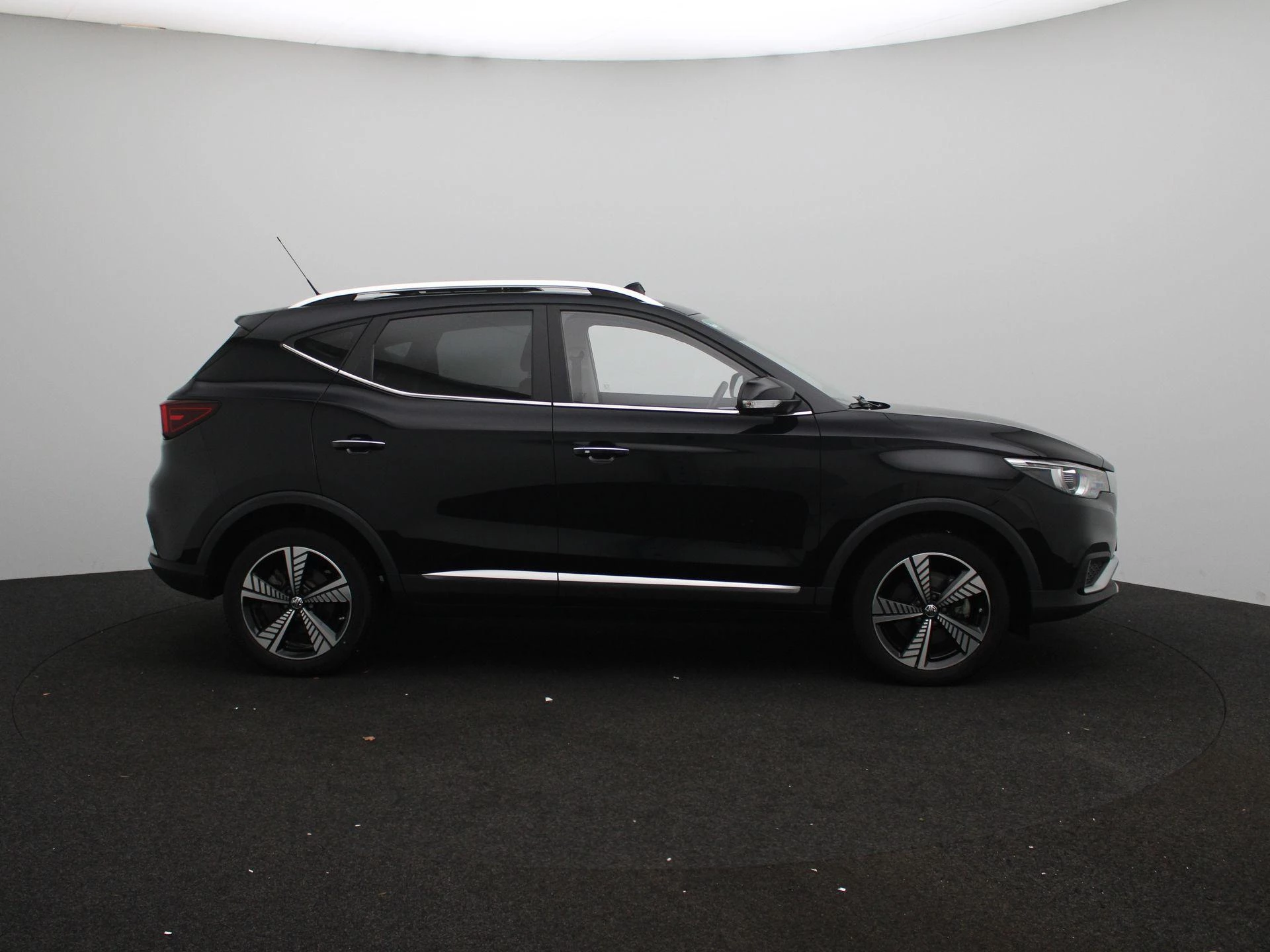 MG-ZS EV-image-6
