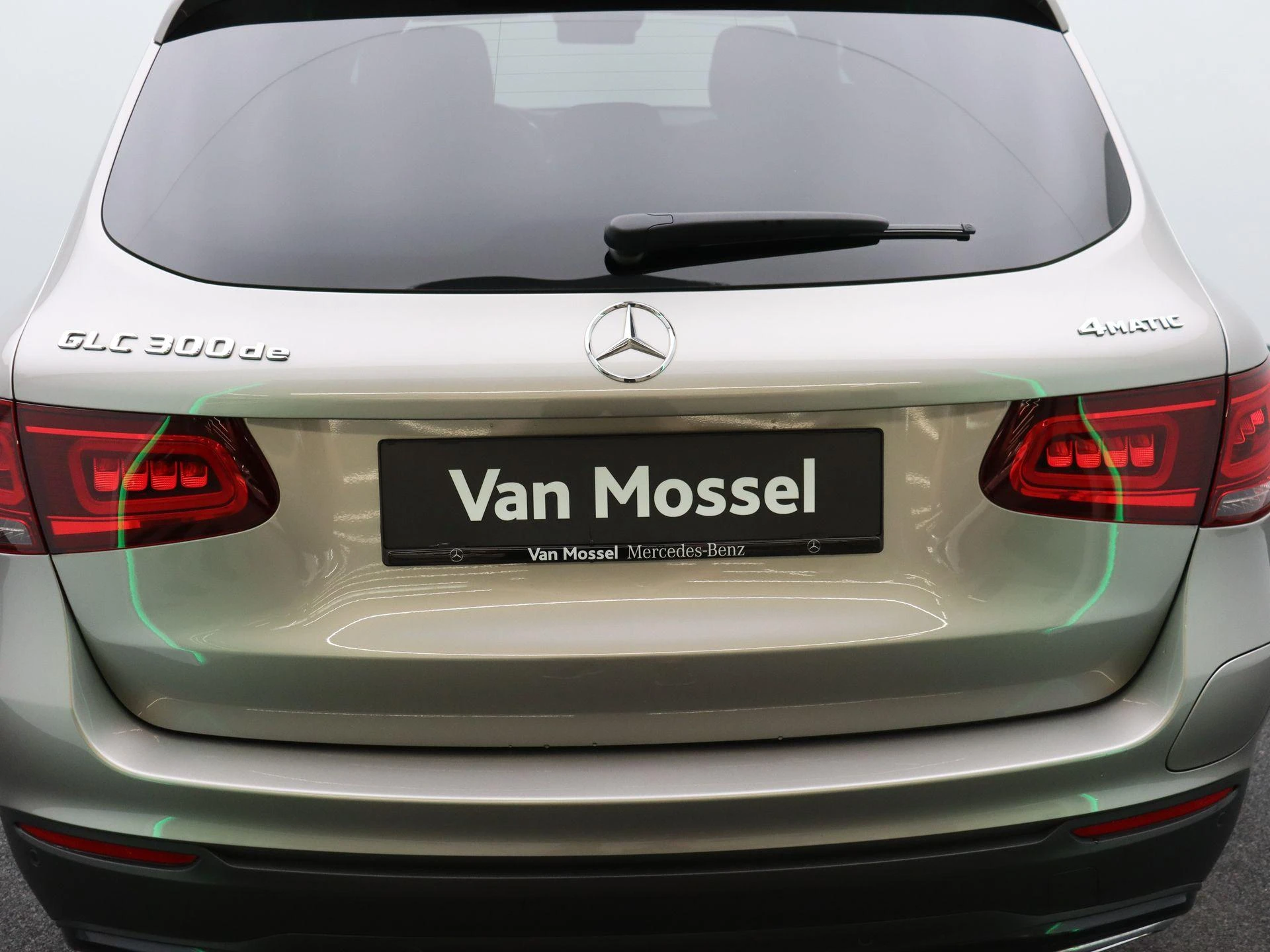Mercedes-Benz GLC 300 de AMG LINE + PANO DAK + BURMESTER + CARPLAY +
