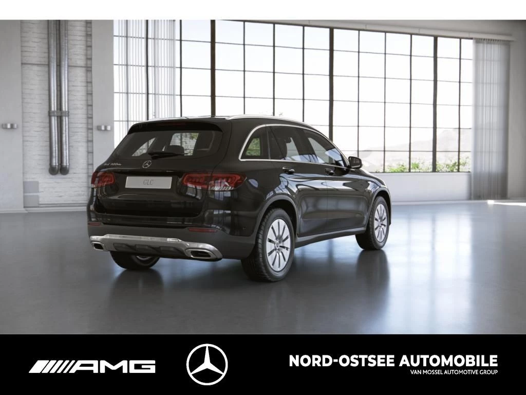 Mercedes-Benz GLC 300 de 4M PANORAMA KEYLESS TEMPOMAT PDC