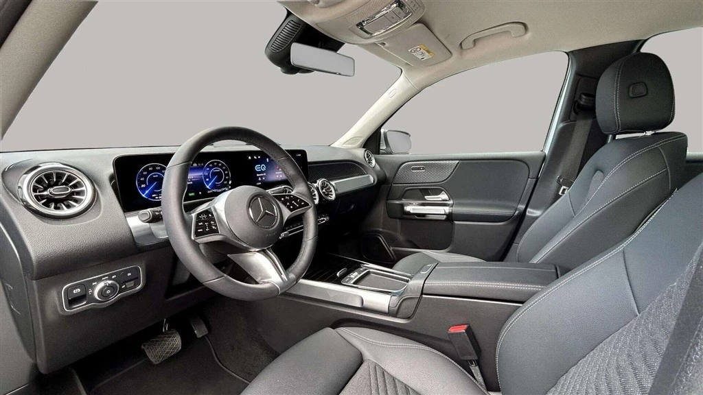 Mercedes-Benz-EQB-image-9