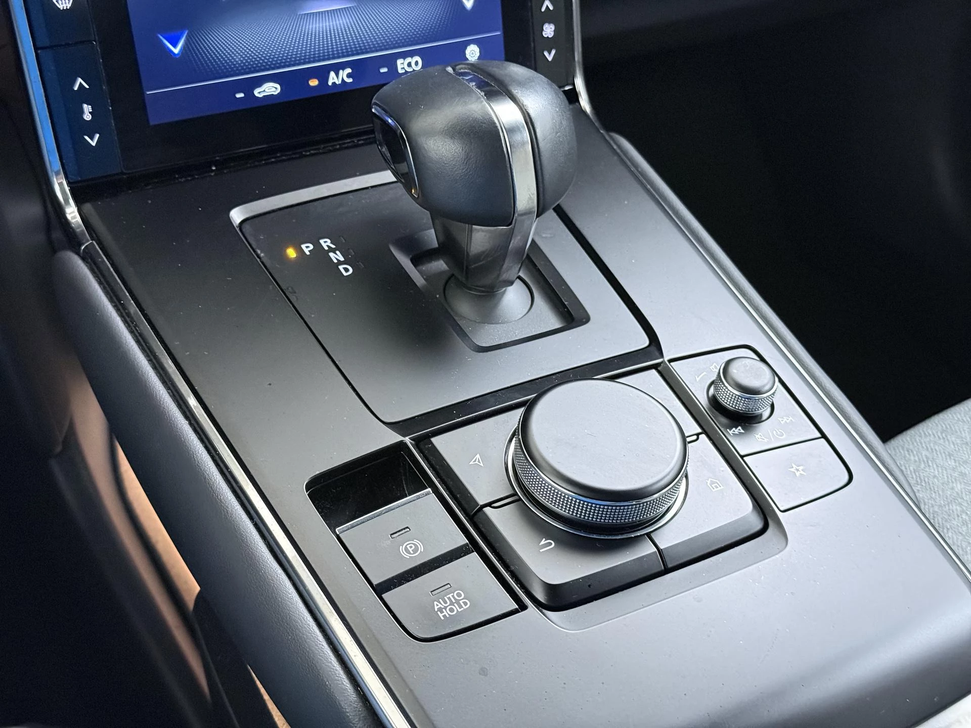 Mazda-MX-30-image-31