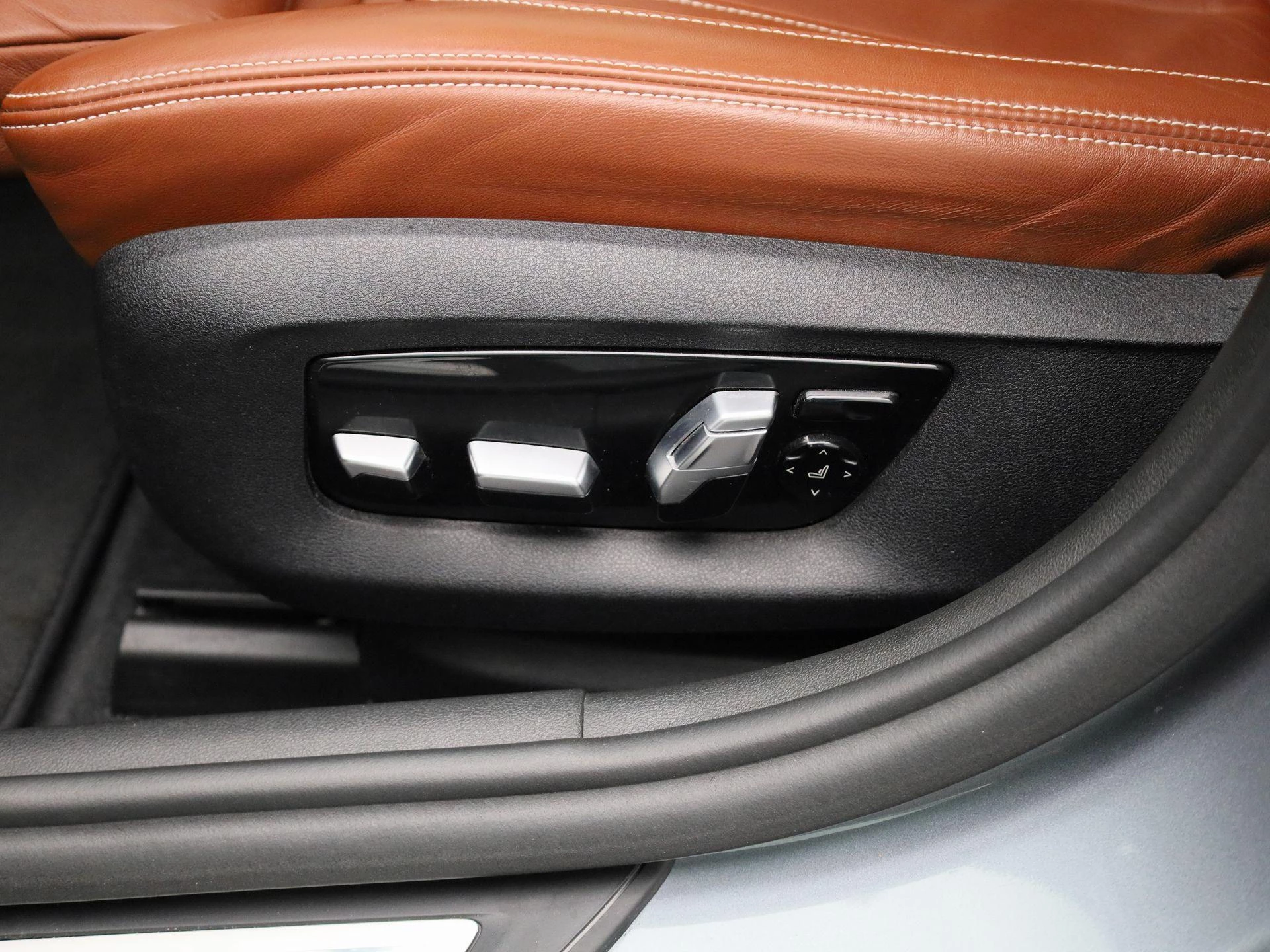 BMW 5 Serie M550i xDrive High Executive