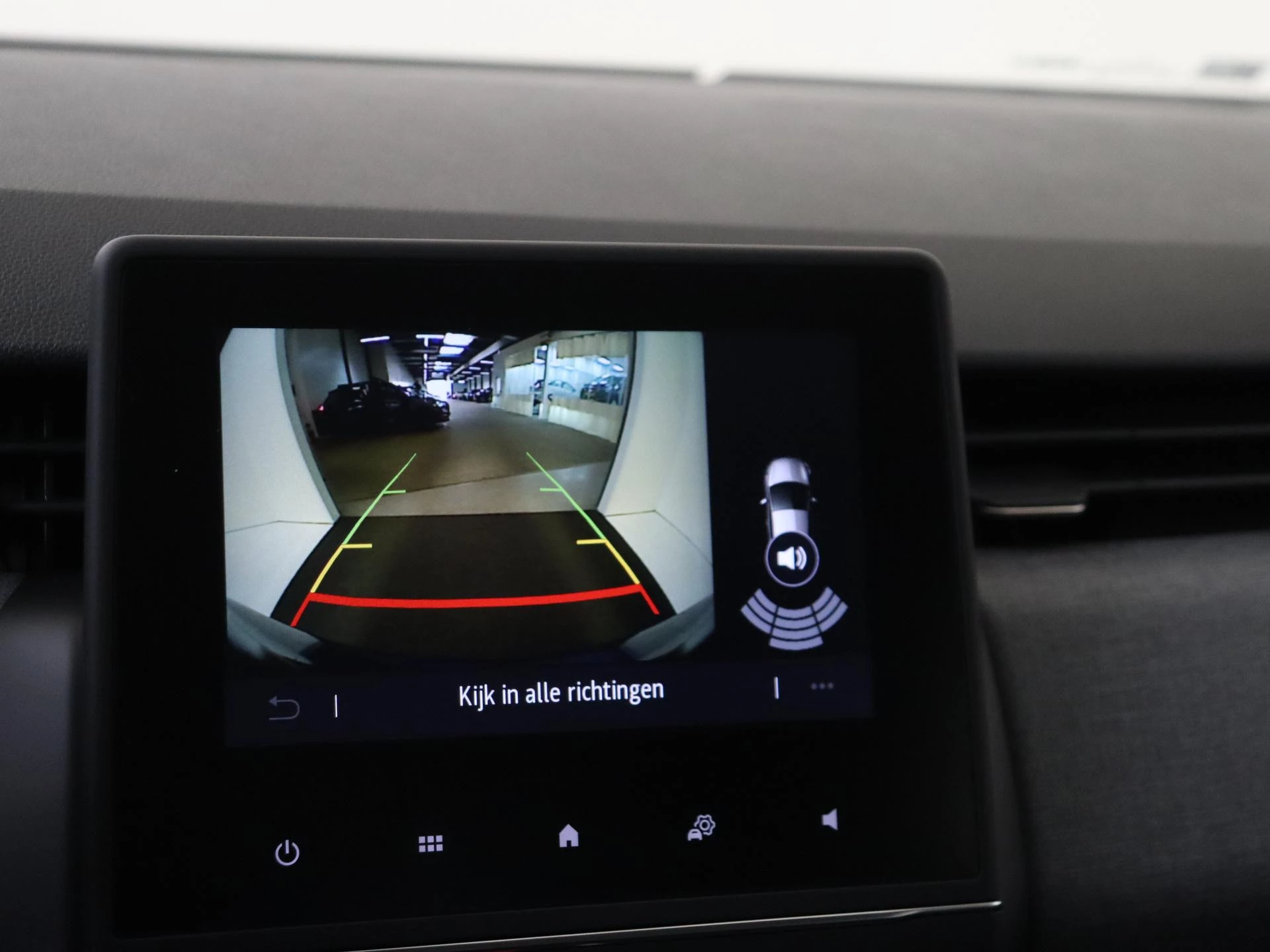 Renault-Clio-image-21