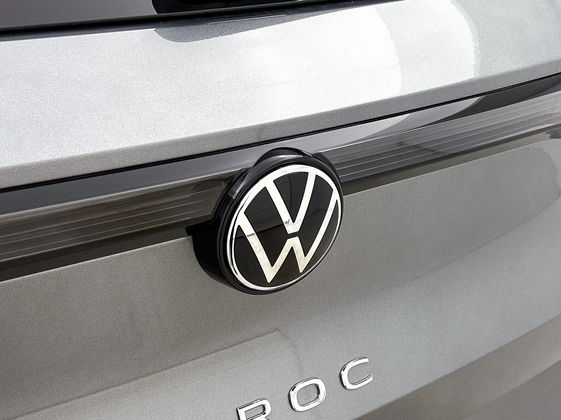 Volkswagen-T-Roc-image-13
