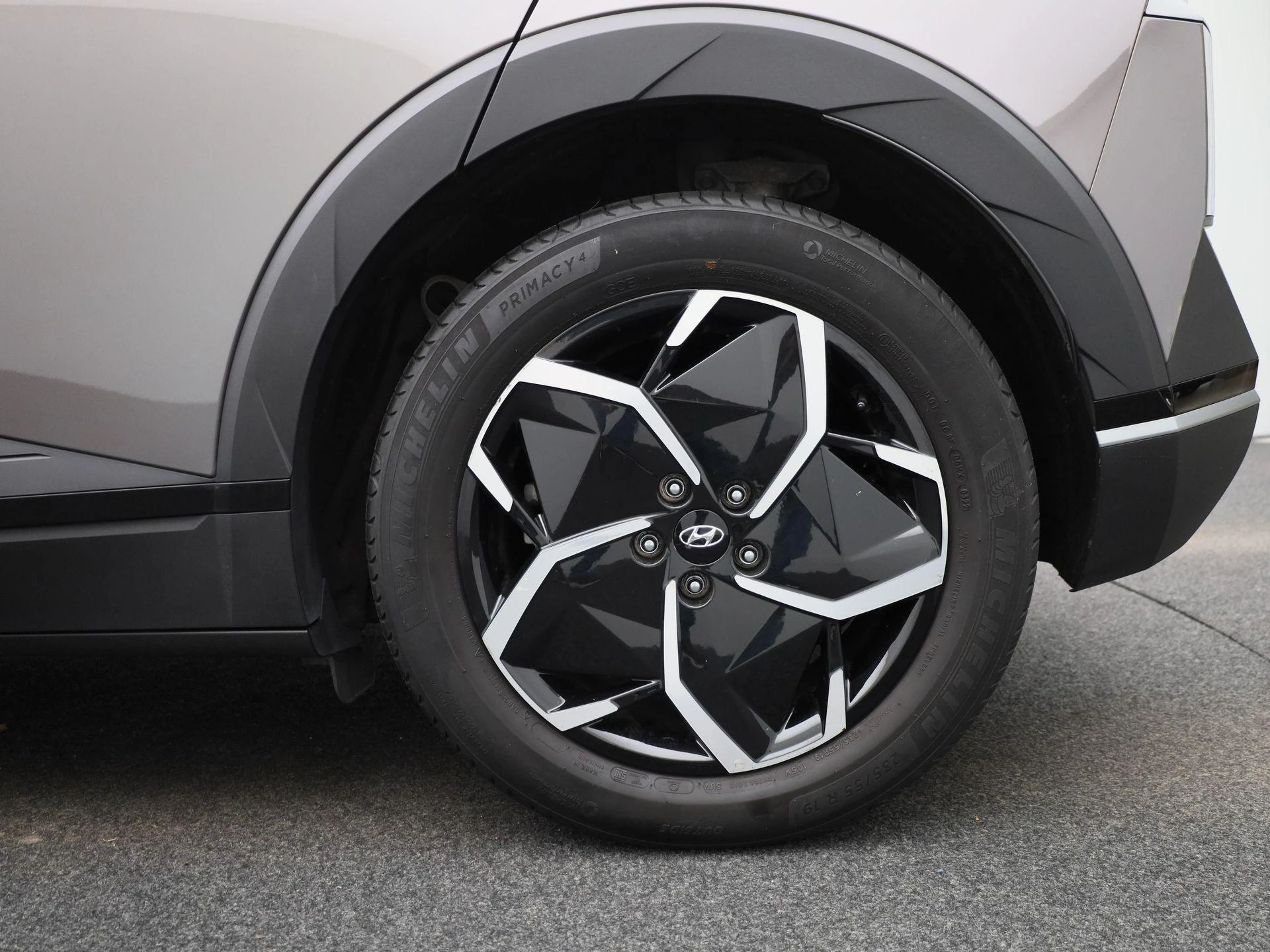 Hyundai-IONIQ 5-image-11